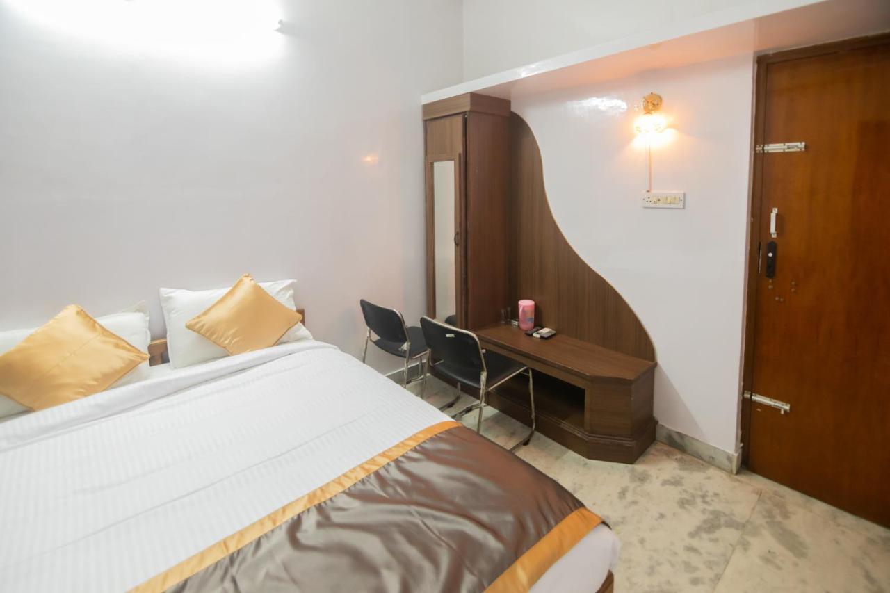 Hotel Sp Grand Karur  Екстериор снимка