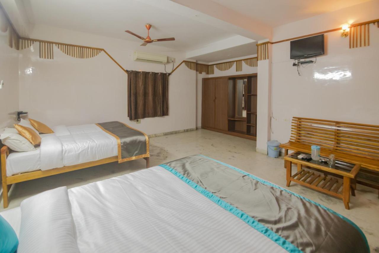 Hotel Sp Grand Karur  Екстериор снимка